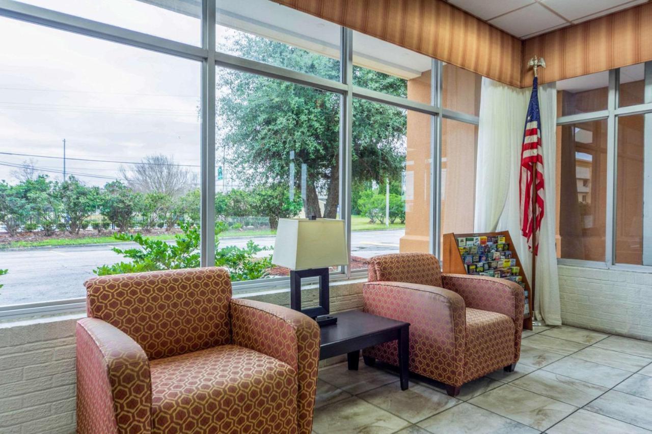 Econo Lodge Baton Rouge Prairieville Exterior photo