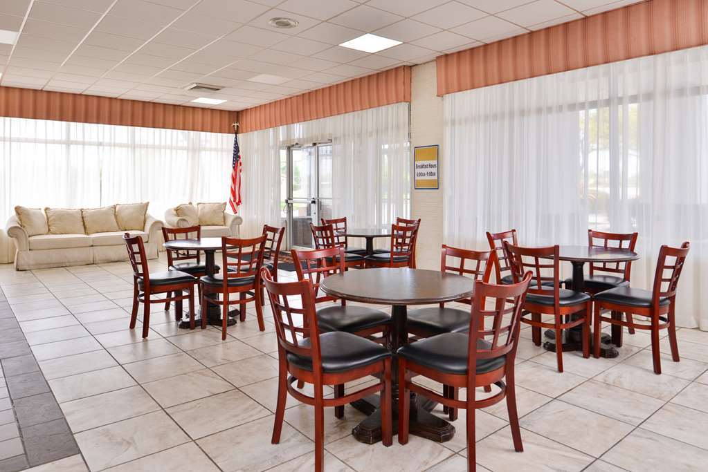 Econo Lodge Baton Rouge Prairieville Restaurant photo