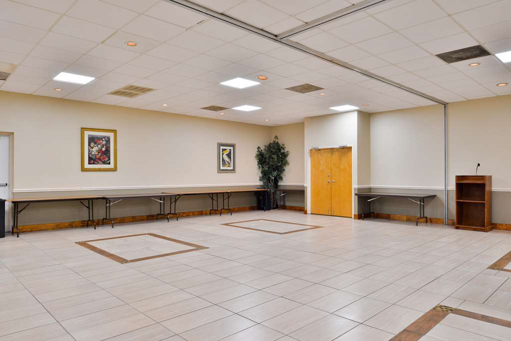 Econo Lodge Baton Rouge Prairieville Facilities photo