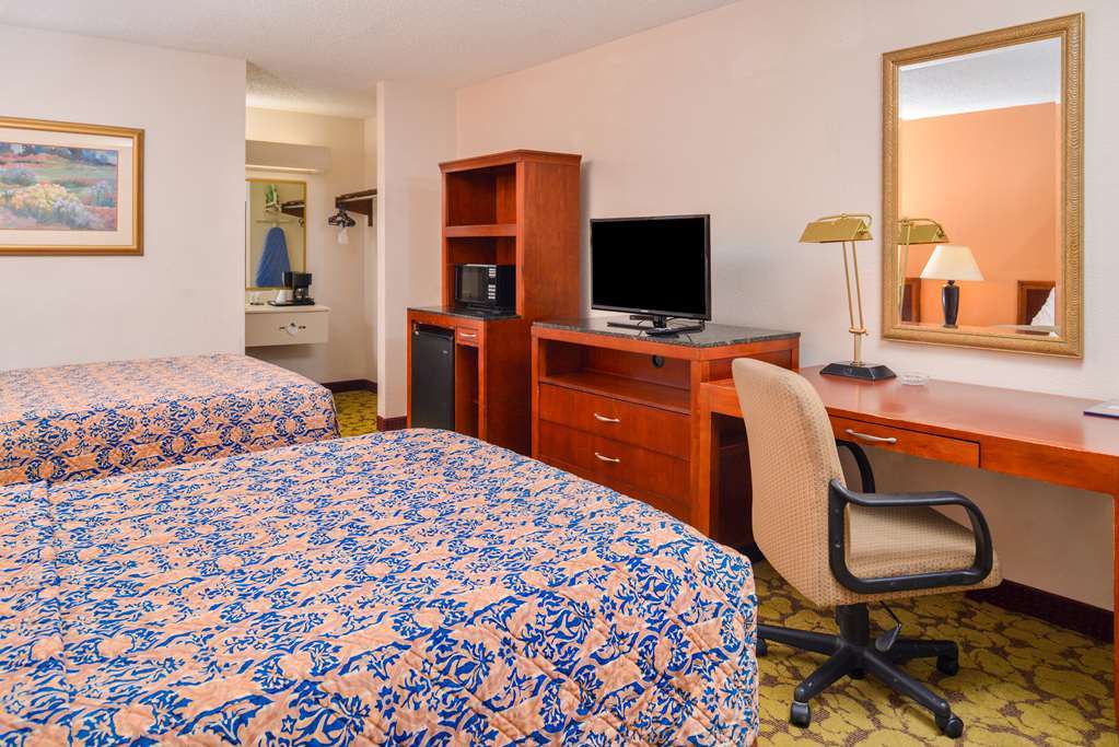 Econo Lodge Baton Rouge Prairieville Room photo